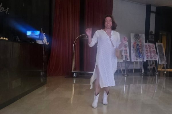 Lizy Tagliani mostró un tierno momento junto a su hijo Tati: “La producción de fotos que me hizo”