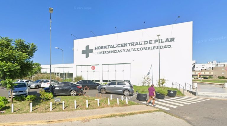 Locura en Chaco: le rompió el parabrisas de la camioneta por escuchar Ricardo Arjona a todo volumen a la hora de la siesta