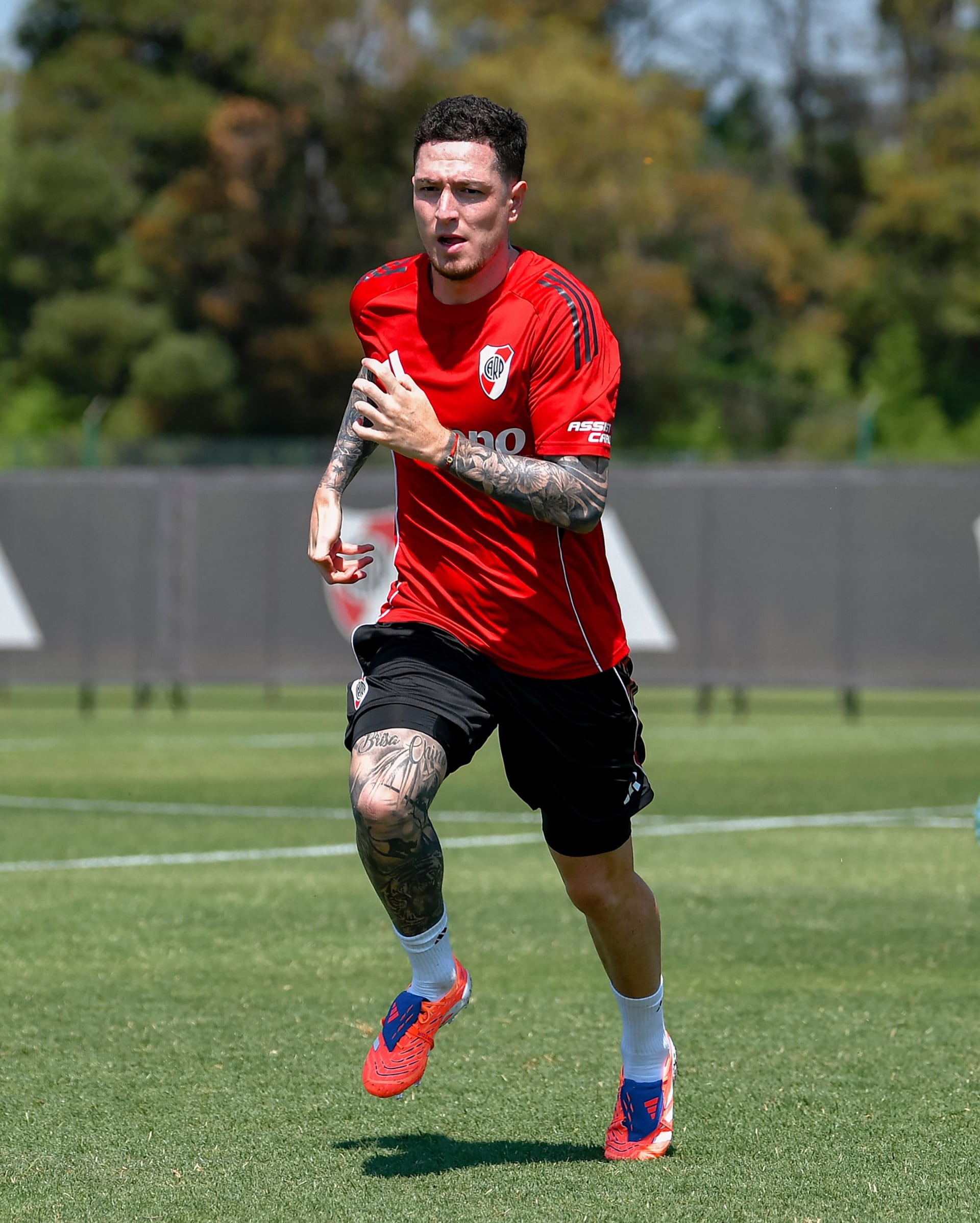 Aníbal Moreno regresó al fútbol argentino para jugar en River Plate. Llega desde Palmeiras