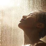 Los beneficios que el cuerpo obtiene con solo 30 segundos de agua fría