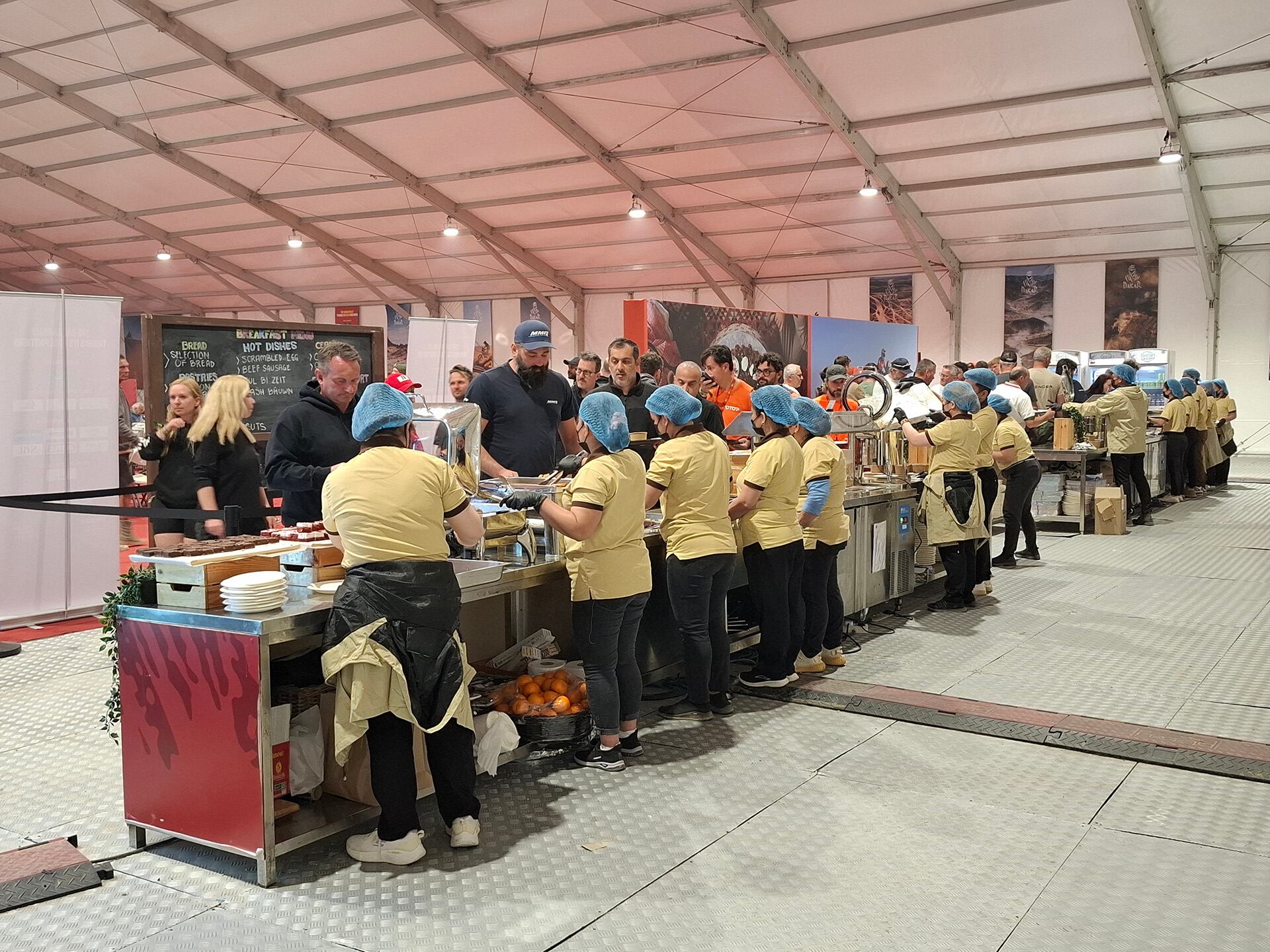 El 95 por ciento de los trabajadores de la cocina son sauditas