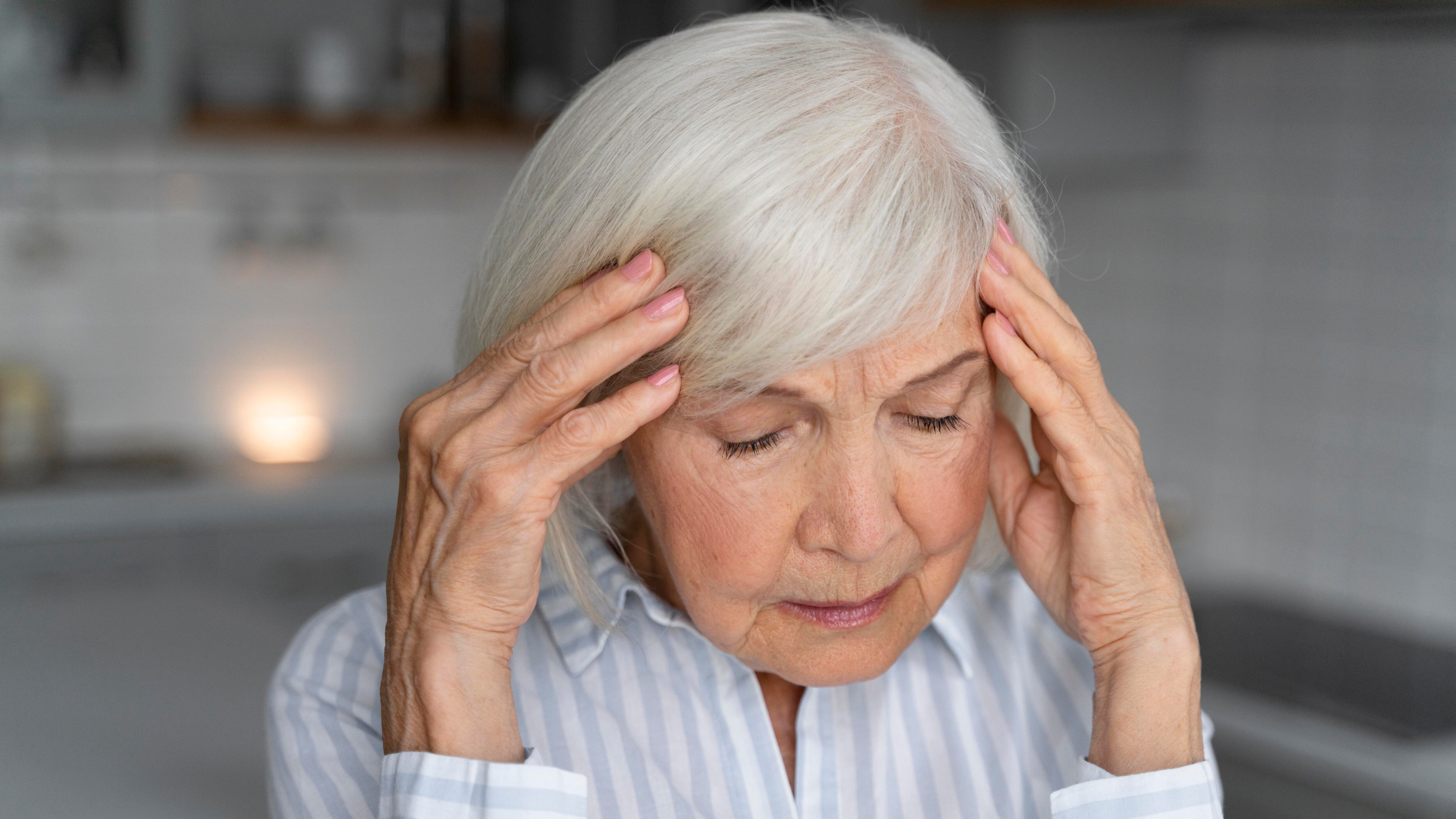 Los SuperAgers mostraron menor presencia del alelo APOE e4 asociado al Alzheimer en comparacion con controles y casos con demencia clinica (Imagen Ilustrativa Infobae)