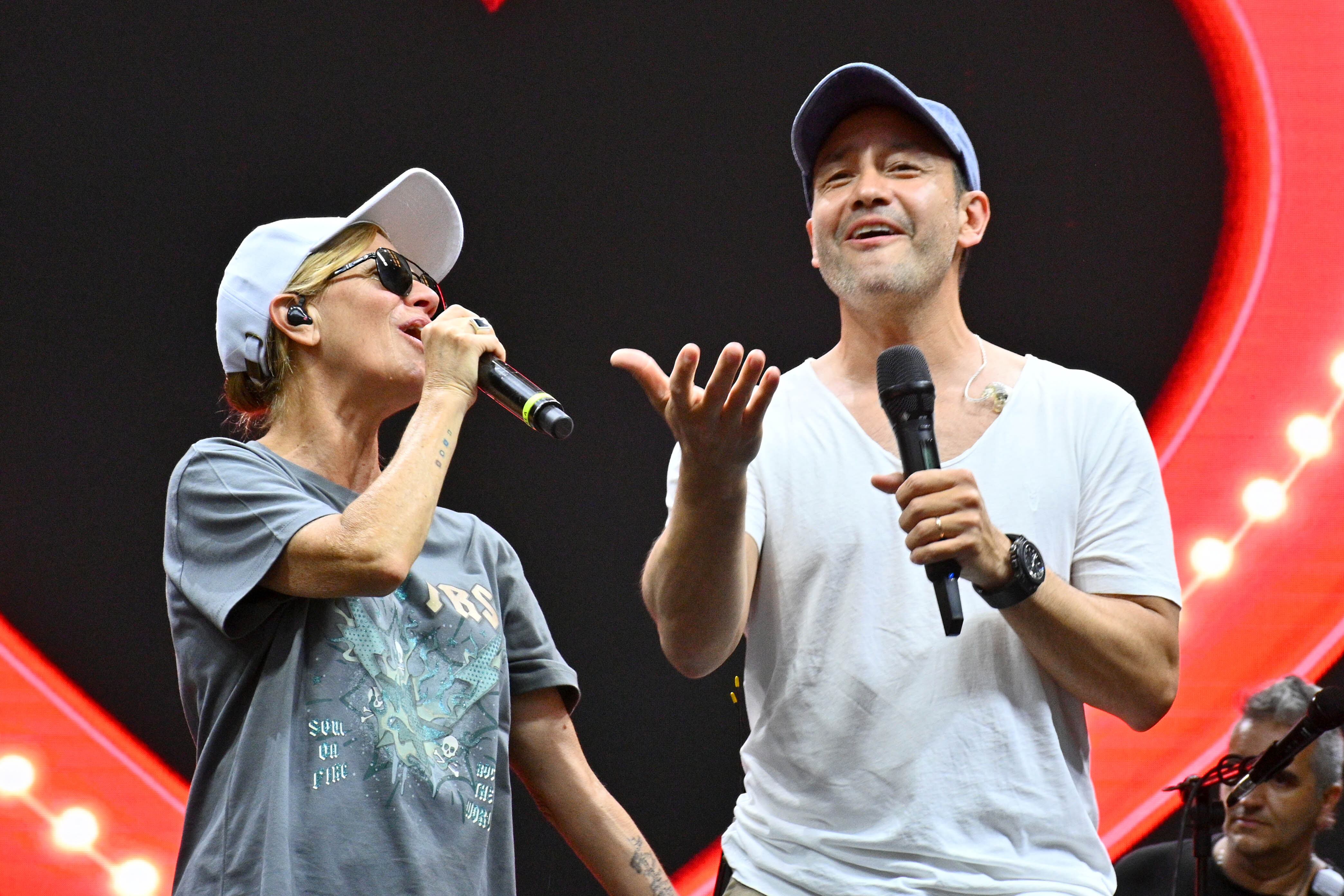 Luciano Pereyra le mostró su cariño a Marcela Morelo al trabajar juntos en la prueba de sonido (José Tetty)