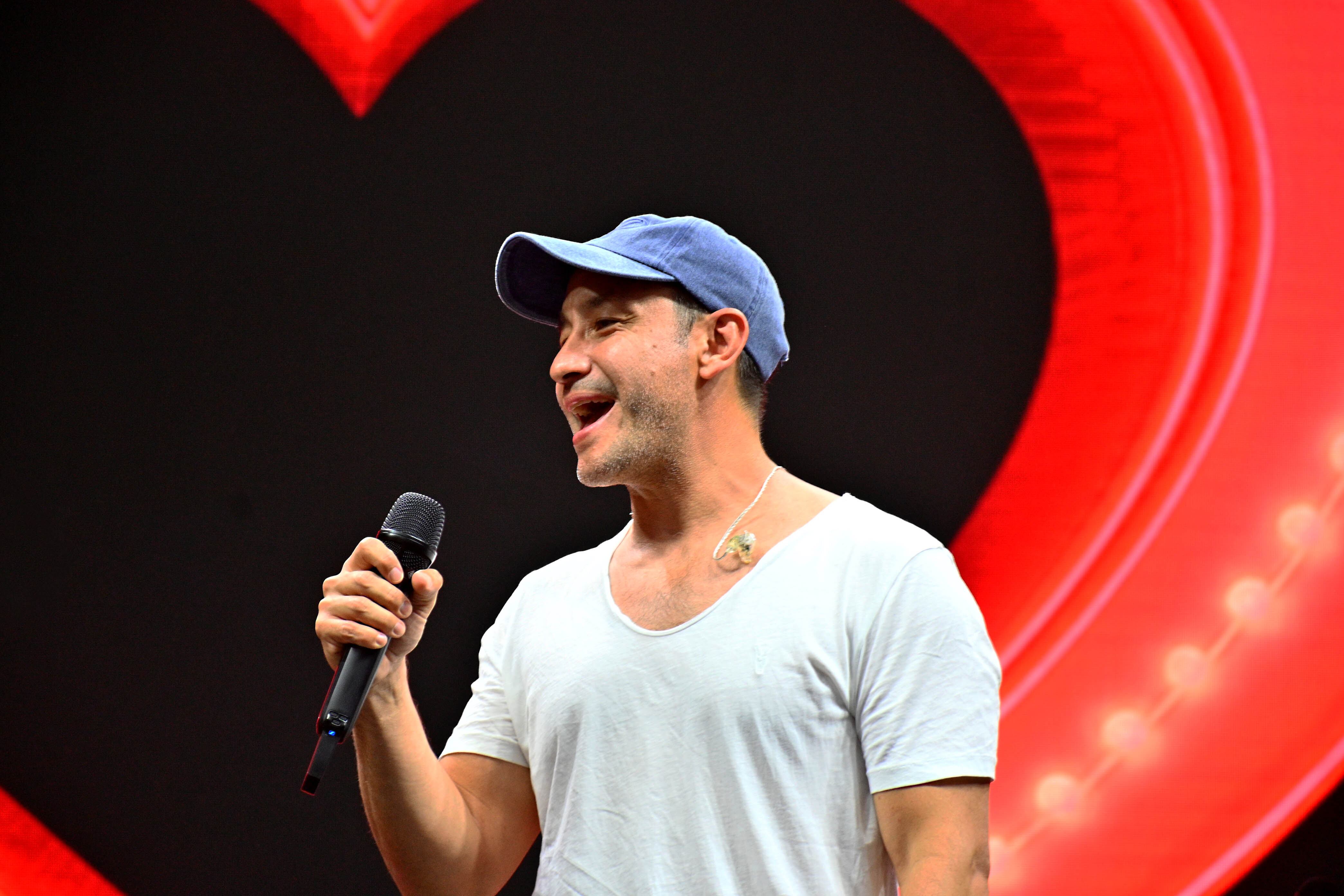El cantante argentino expresó su felicidad por reencontrarse con el público de Mar del Plata y el entusiasmo que genera la temporada de verano en La Feliz (José Tetty)