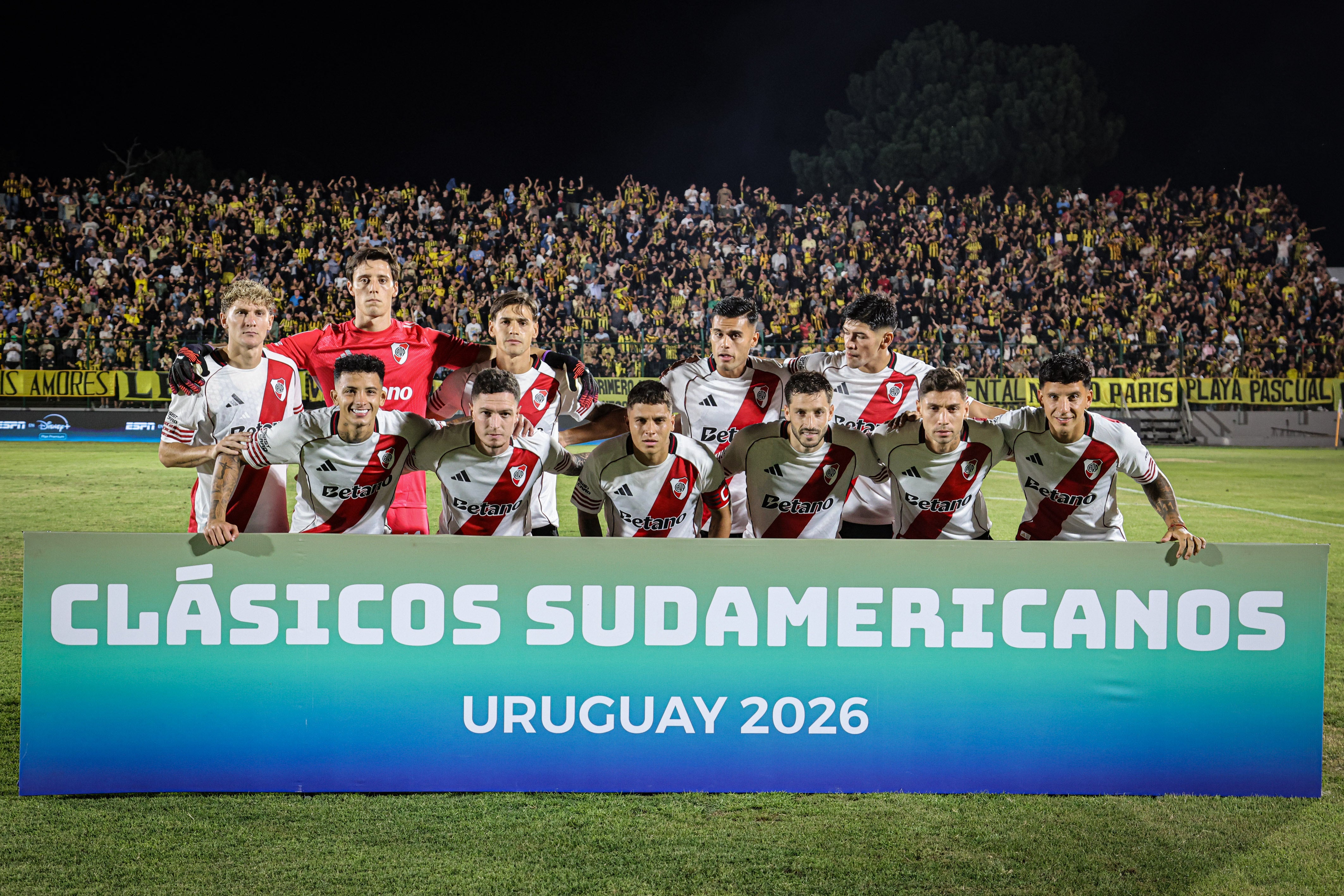 River Plate antes de jugar su amistoso frente a Peñarol en Uruguay (Fotobaires)