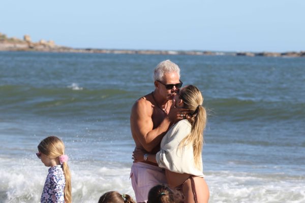 Luly Drozdek y Hernán Nisenbaum, verano pleno en Punta del Este junto a su hija