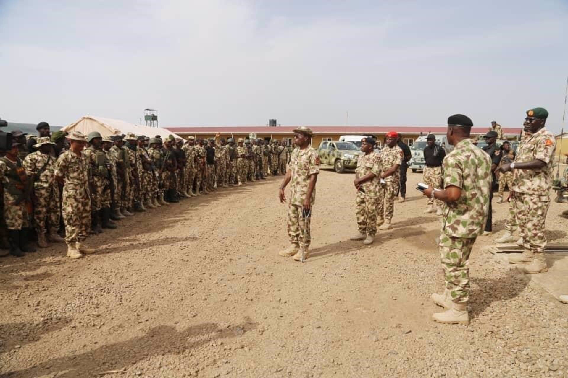 19/04/2020 Militares del Ejército de Nigeria en el norte del país combatiendo a Boko Haram y Estado Islámico
POLITICA AFRICA NIGERIA
FUERZAS ARMADAS DE NIGERIA 
