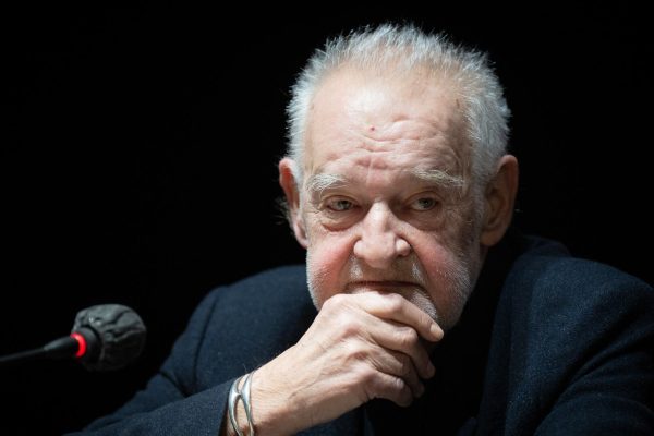 Murió el húngaro Béla Tarr, director del clásico “Tango satánico”