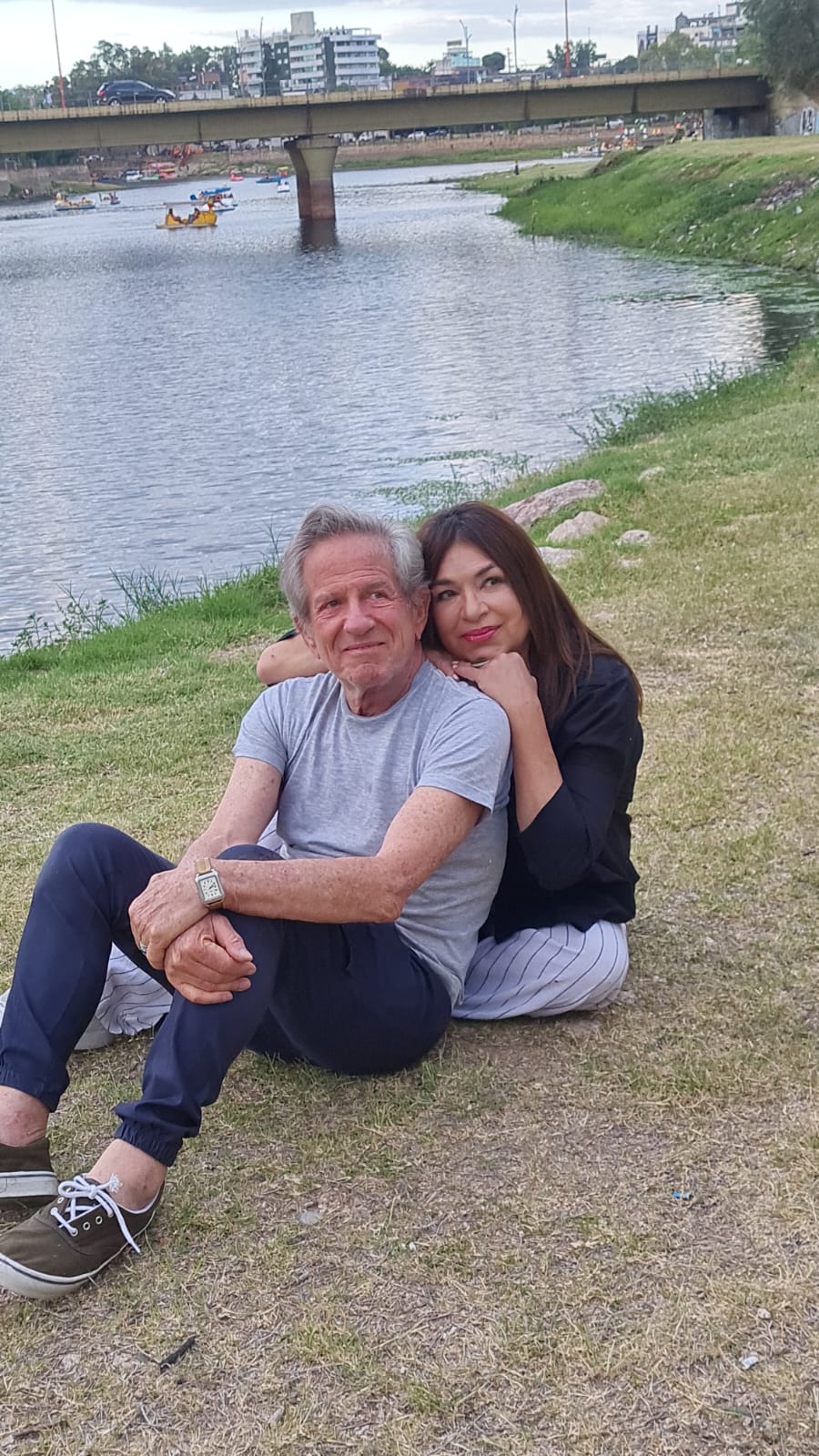 Pablo Alarcón y Claribel Medina celebran en Carlos Paz un regreso compartido: “El escenario es sanador”