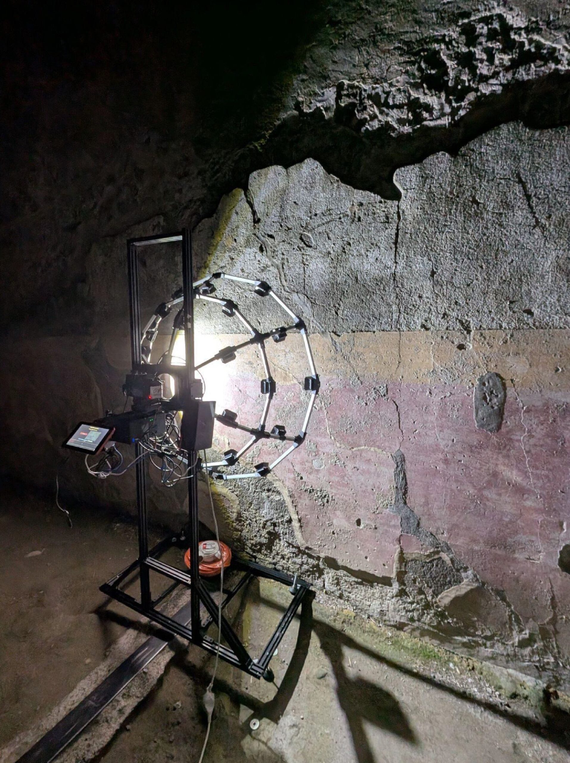 Pompeya revive su “red social”: descifran mensajes de amor, burlas y luchas en la milenaria ciudad sepultada por el Vesubio