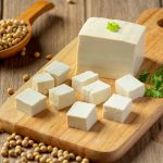 Por qué el tofu es considerado una proteína completa y cuál es su aporte a la alimentación diaria