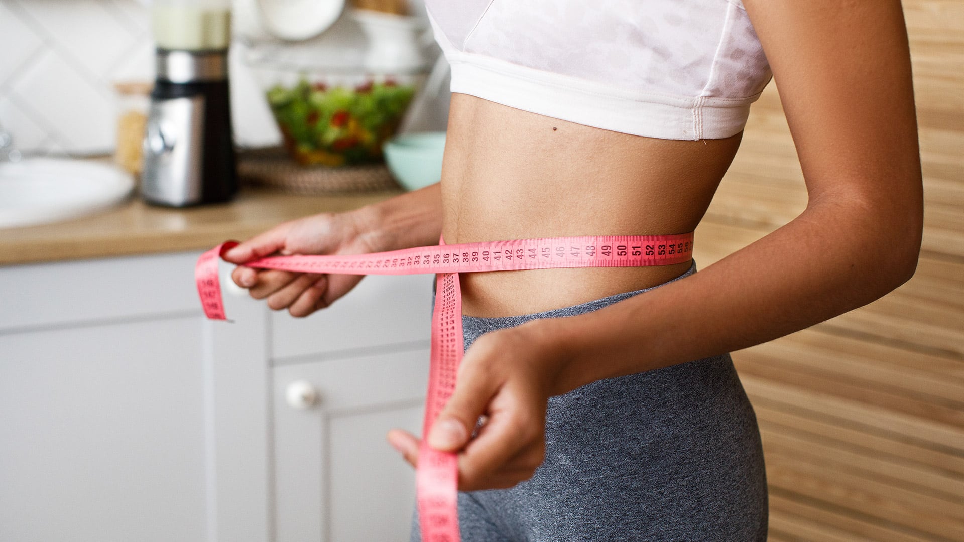 Incluso personas delgadas y activas pueden tener niveles elevados de colesterol LDL, debido a la influencia de la genética y el estilo de vida (Crédito: Freepik)