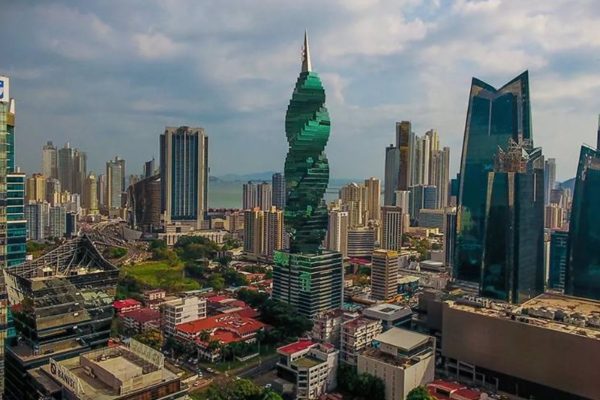 Presidentes de Brasil, Ecuador y Guatemala asistirán al Foro de la CAF en Panamá