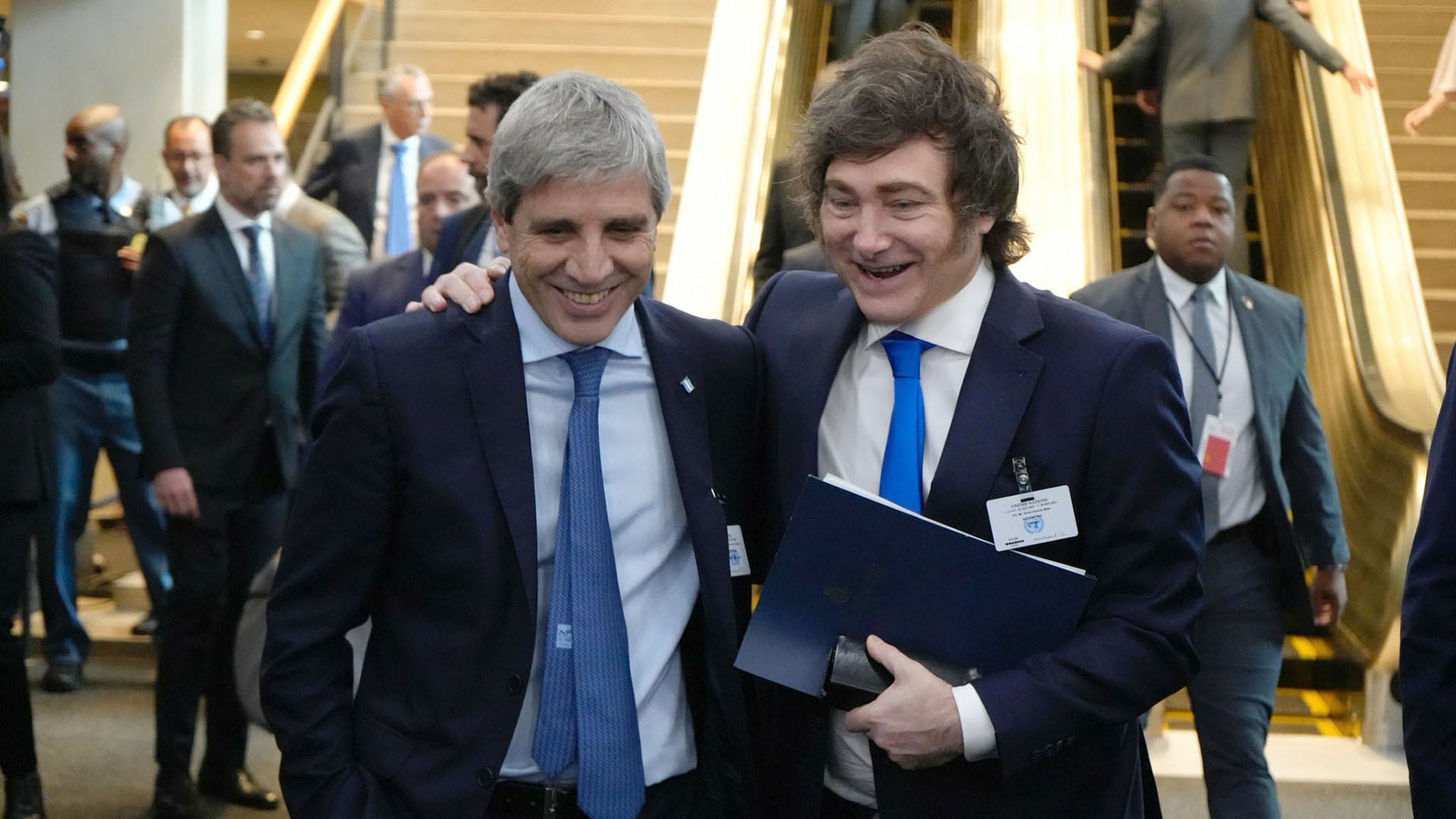 pullaro-rechazo-un-pedido-de-caputo-para-traer-ahora-usd-800-millones-del-exterior-santa-fe-no-puede-perder-un-peso-1 Pullaro rechazó un pedido de Caputo para traer ahora USD 800 millones del exterior: “Santa Fe no puede perder un peso”