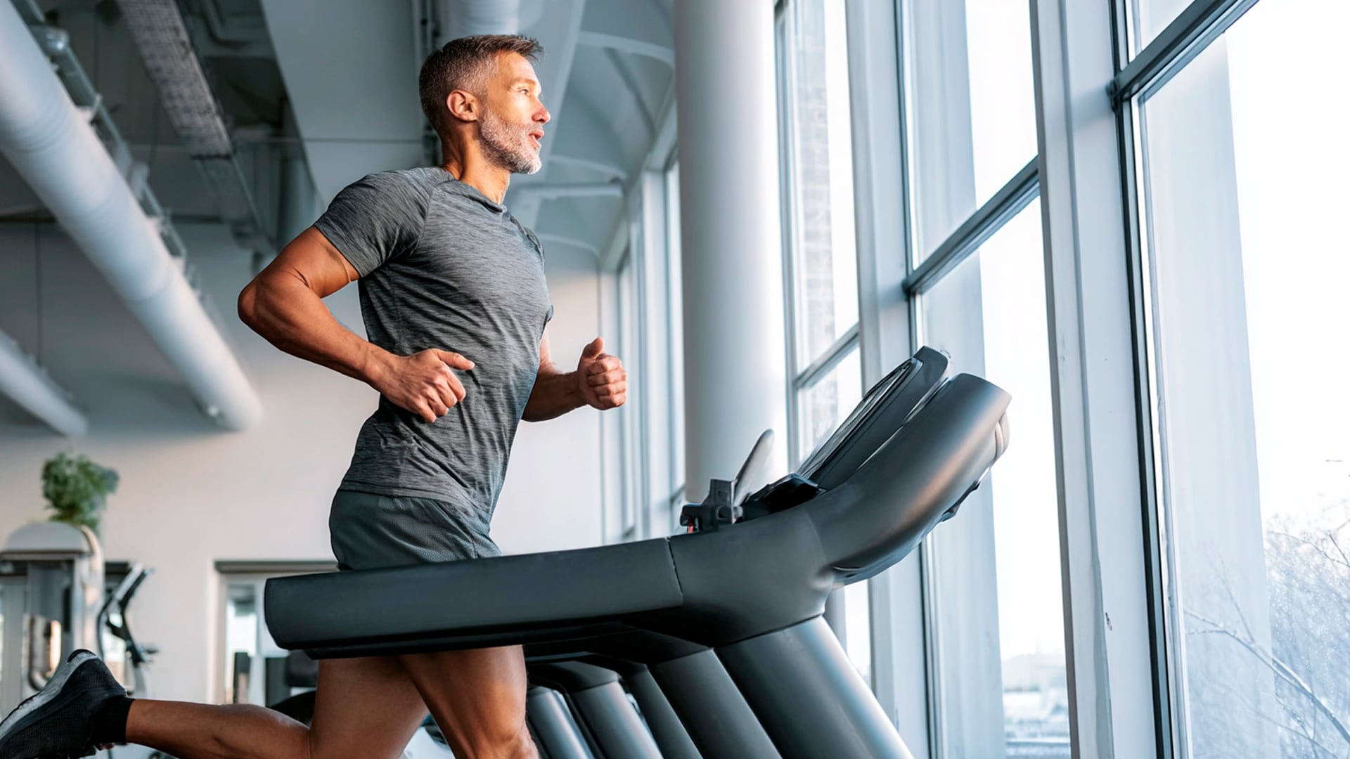 El experimento, publicado en el Journal of Sport and Health Science, analizó el impacto del ejercicio en la edad cerebral (Imagen Ilustrativa Infobae)