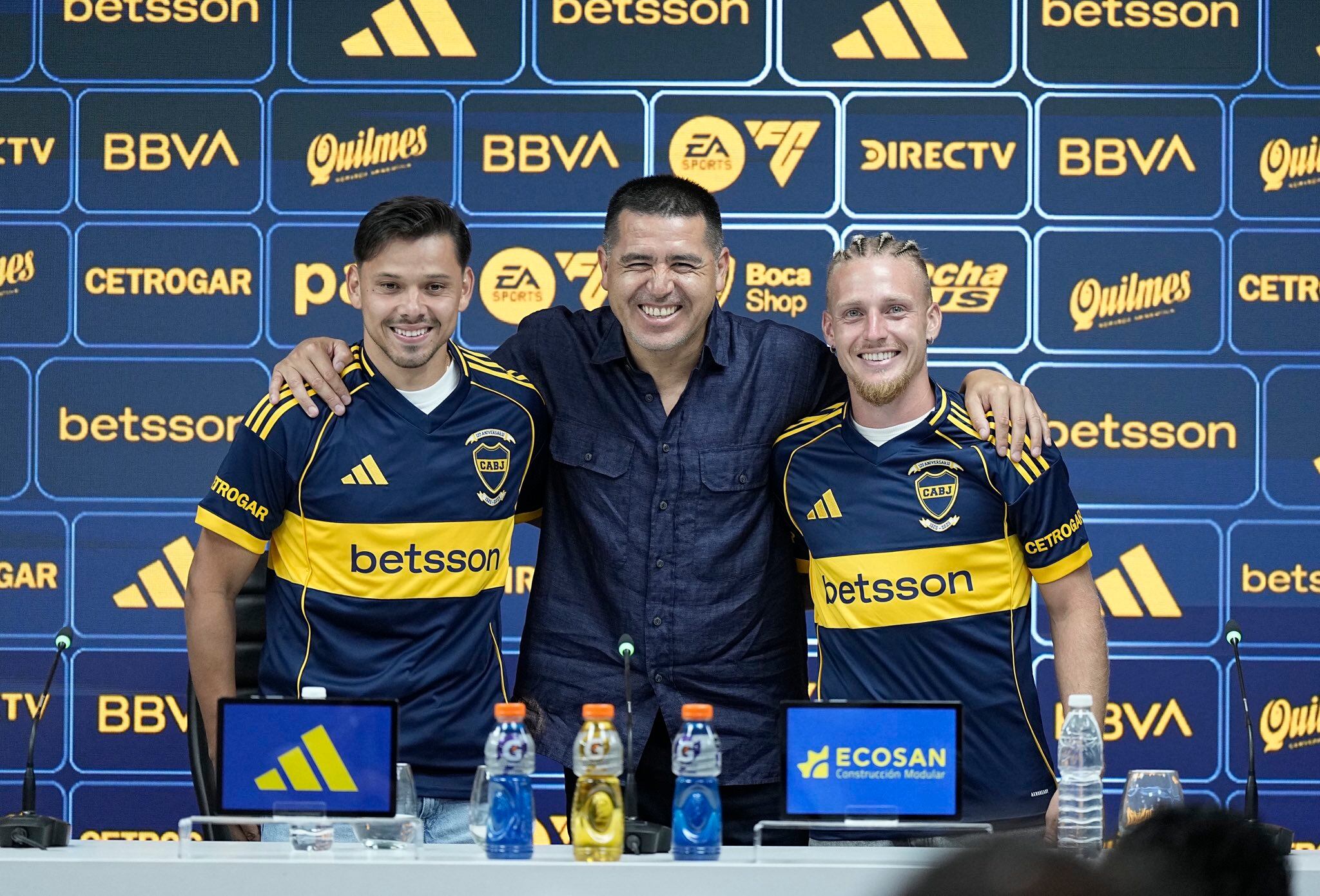 Boca presentó a sus refuerzos Ascacíbar y Ángel Romero (@BocaJrsOficial)