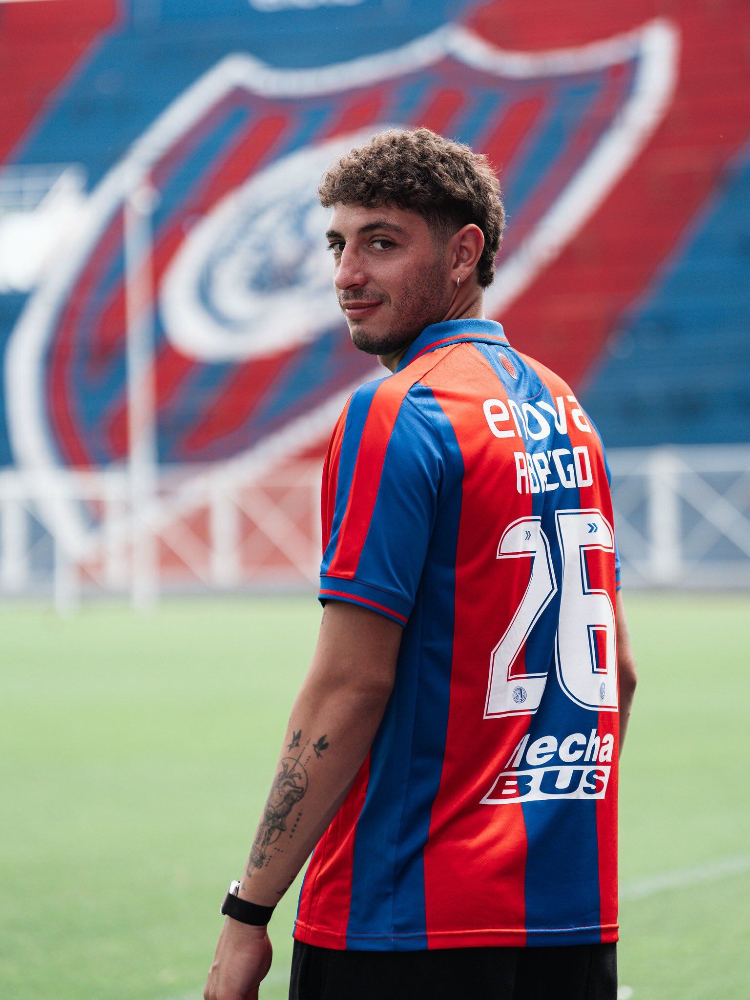 Gonzalo Abrego fue parte del descenso de Godoy Cruz y esta temporada jugará en San Lorenzo (Crédito: @SanLorenzo)