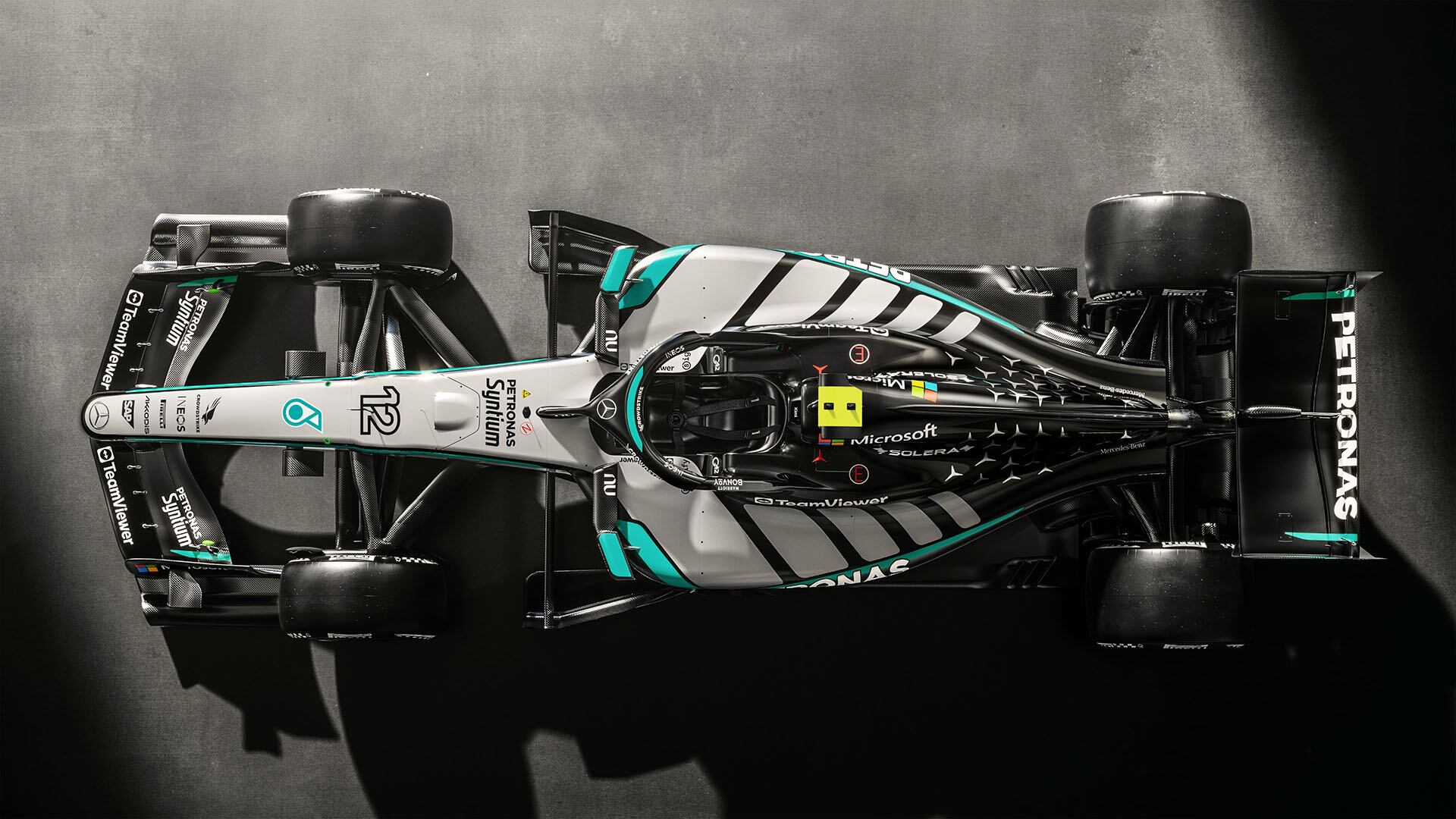 Mercedes presentó su flamante W17 (Foto: @MercedesAMGF1)