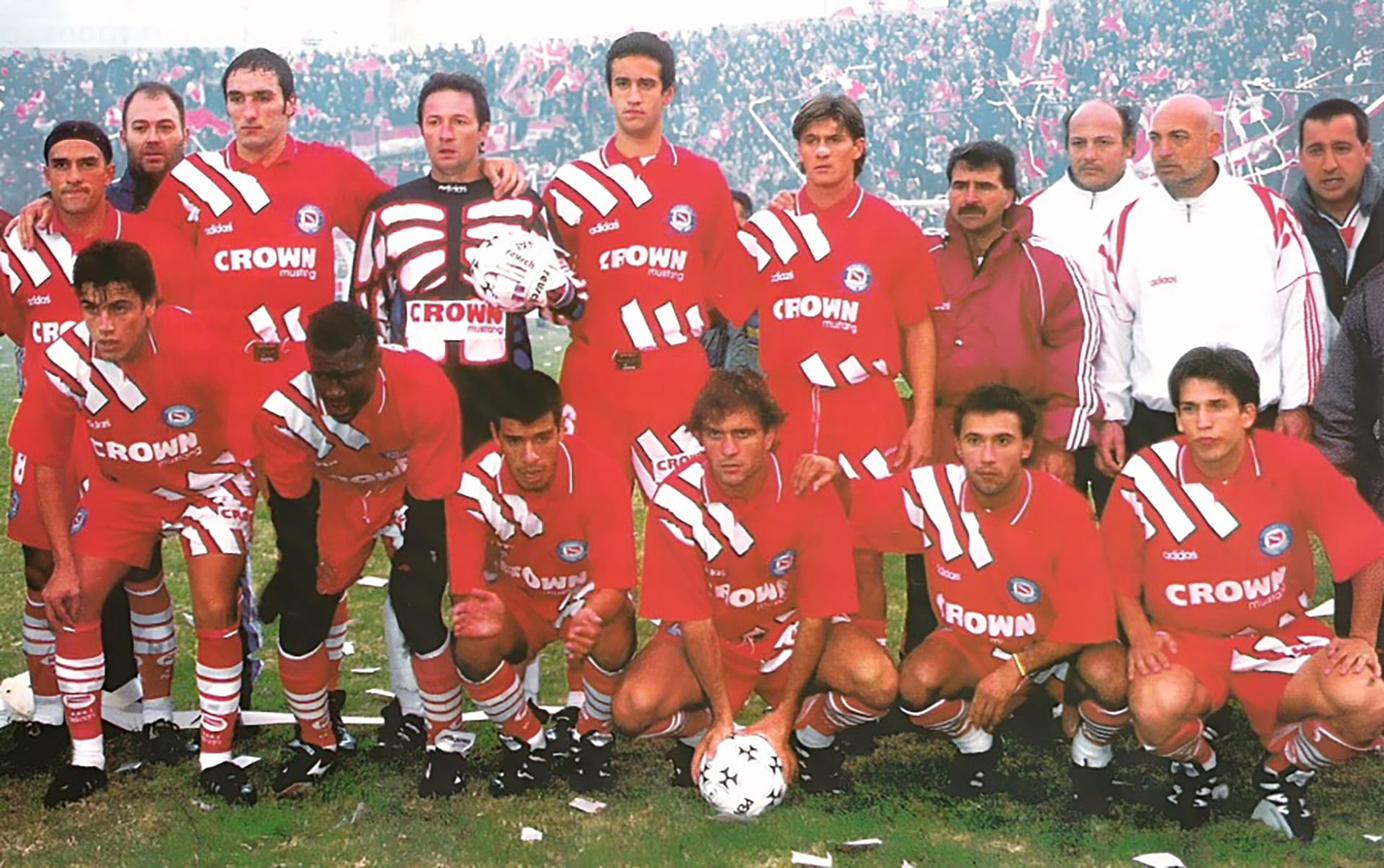 Equipo de Argentinos Juniors que logró el ascenso a primera división, como campeón del Nacional B 1996/97