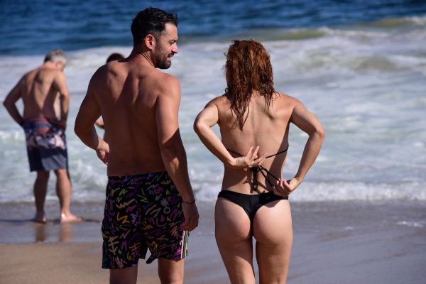 Sol, mar y conexión real: la tarde romántica de El Tucu López y Noe Antúnez en Punta del Este