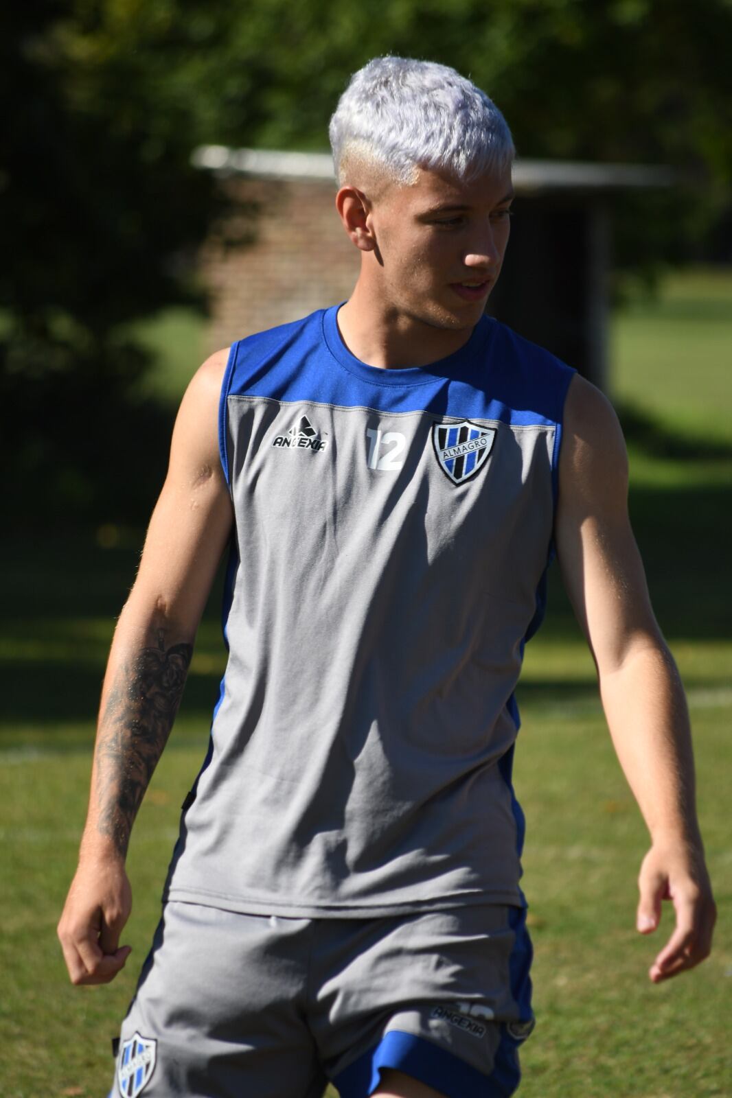 Quiere seguir vinculado al fútbol y coordinar horarios en 2026 para estudiar periodismo deportivo (Créditos: Prensa Club Almagro)