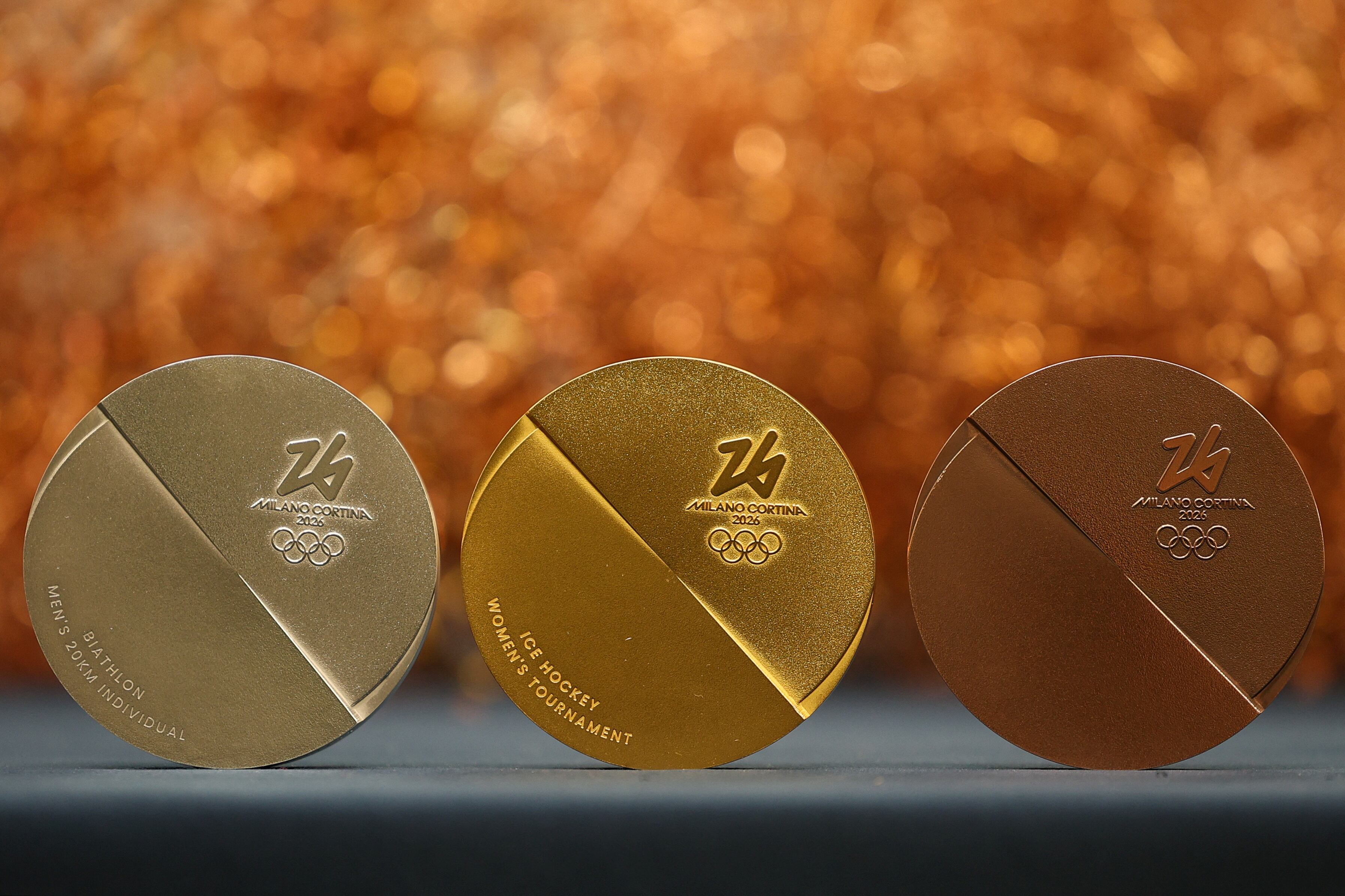 Las medallas de Milano-Cortina 2026 (REUTERS/Guglielmo Mangiapane)