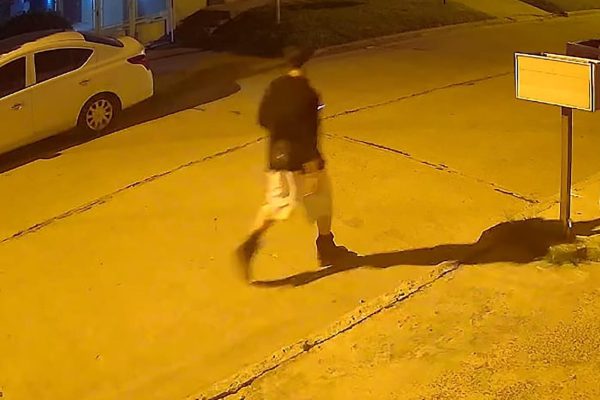 Todos los videos del robo a la influencer en su casa de Mar del Plata