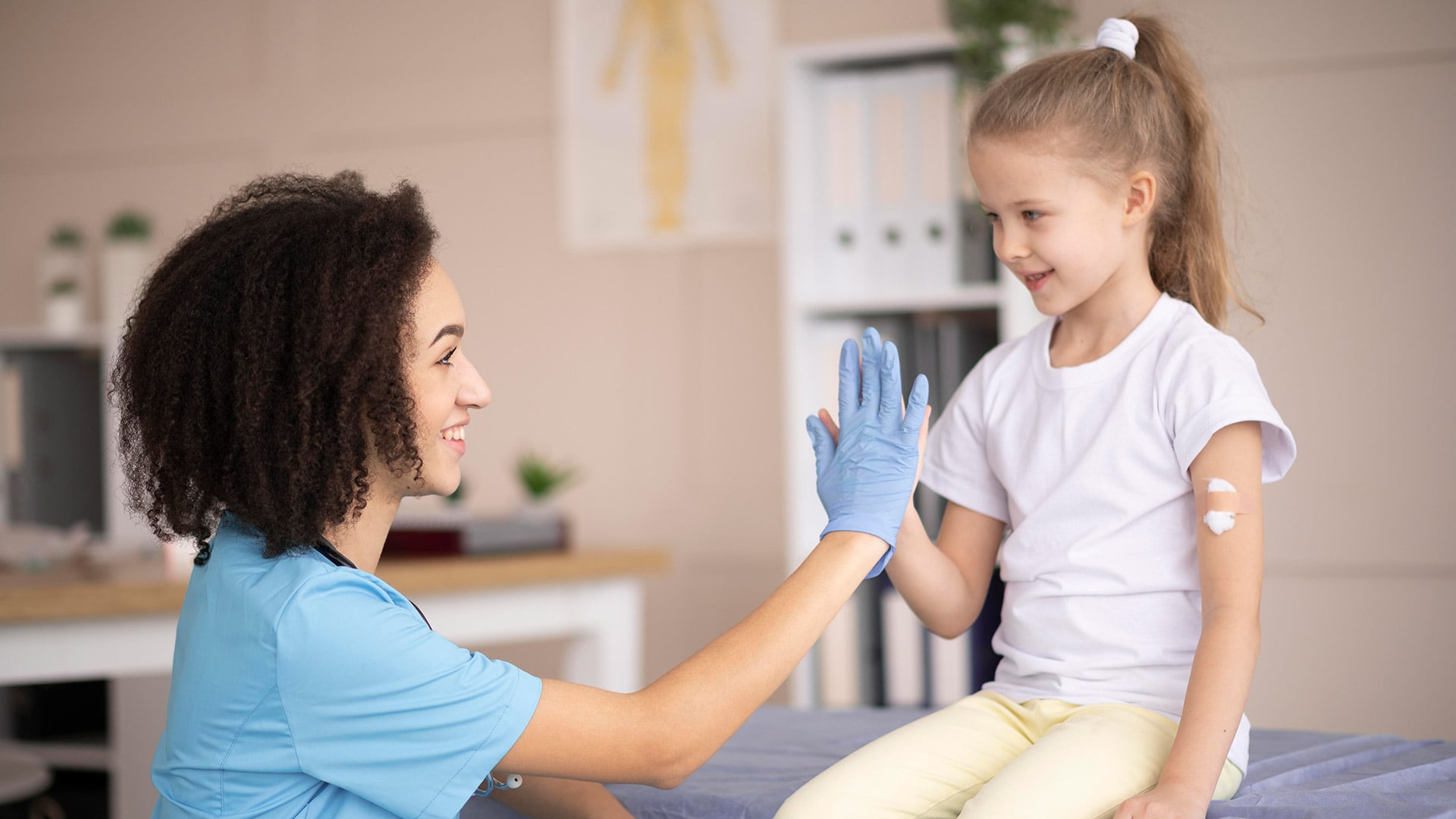 La tos convulsa, también conocida como tos ferina o coqueluche, afecta principalmente a lactantes y niños pequeños (Freepik)