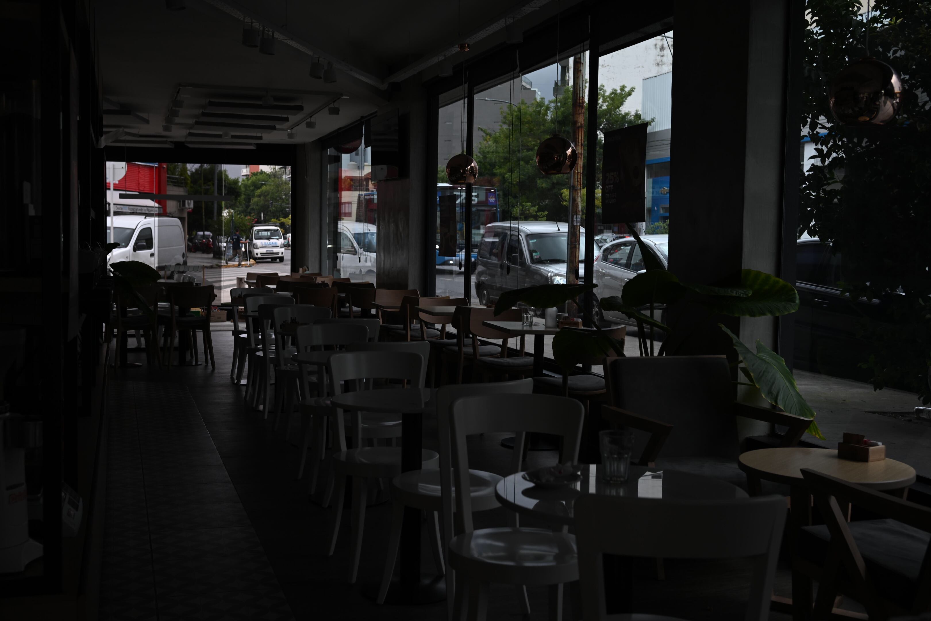 CABA enfrentó su cuarto día de ola de calor 2026 con alerta naranja y un corte de luz que afectó a 800.000 usuarios (RS Fotos)