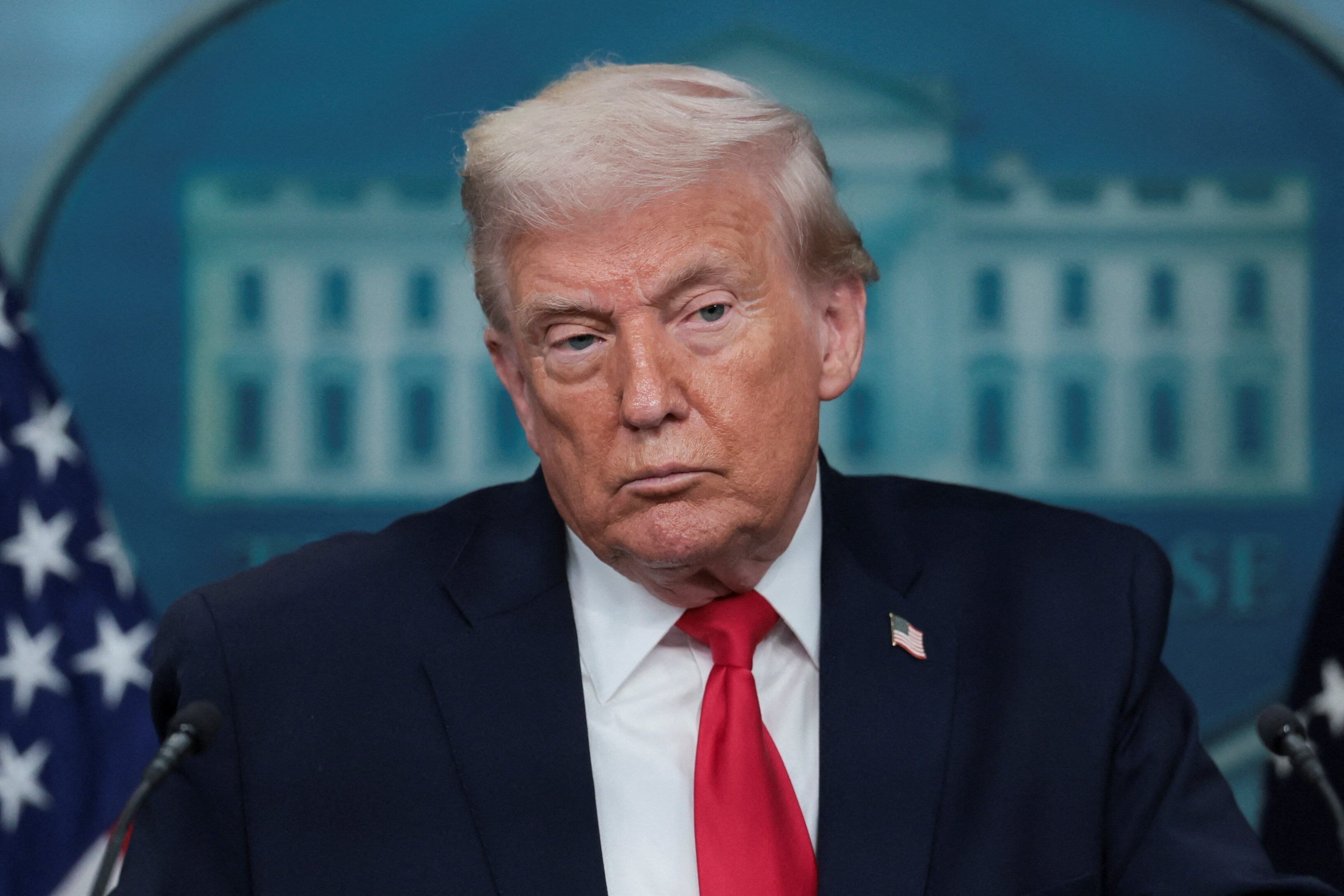 Trump respaldó al presidente sirio y la ofensiva del Ejército en el norte del país contra las milicias kurdas (REUTERS)