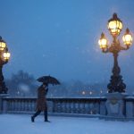 Un temporal de nieve provocó caos en varios países europeos con cientos de vuelos cancelados