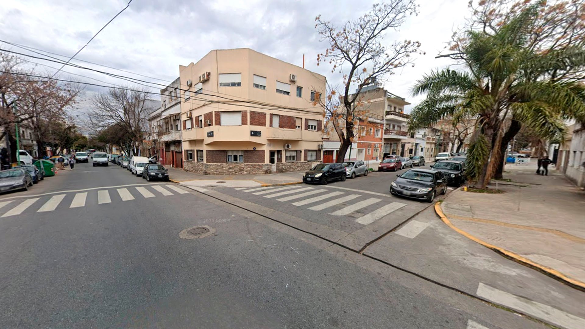 Villa Crespo: un policía alcoholizado bajó de su auto con un arma, comenzó a disparar e hirió a un hombre