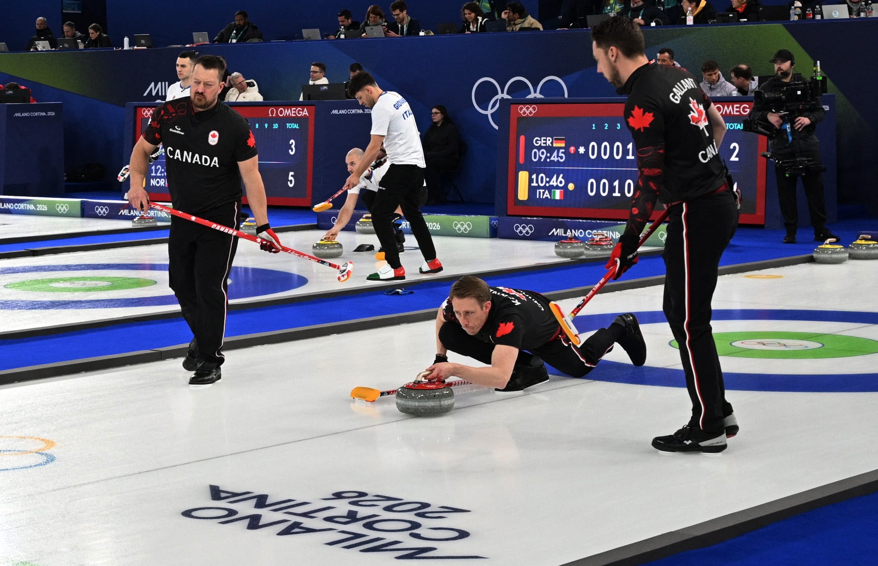 El curling ha estado en la palestra de estos JJOO porque el equipo canadiense fue acusado por Suecia de lanzamientos irregulares durante un juego entre ambos combinados