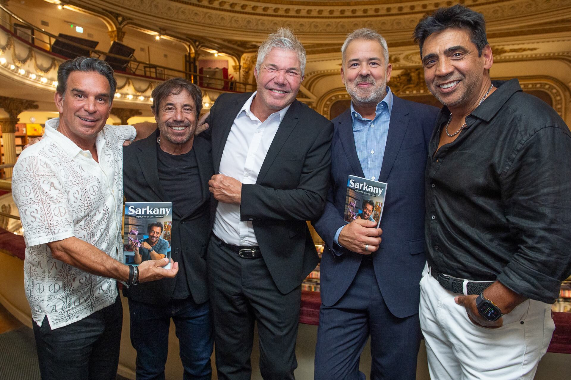 50 fotos: Ricky Sarkany presentó su libro, “Memorias de un zapatero. Una parte de mí”