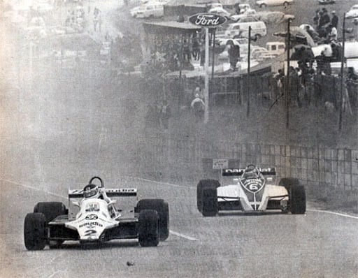 Reutemann fue competitivo con gomas para piso seco en una pista húmeda. Remontó y ganó en Sudáfrica (Créditos: Archivo Revista CORSA)