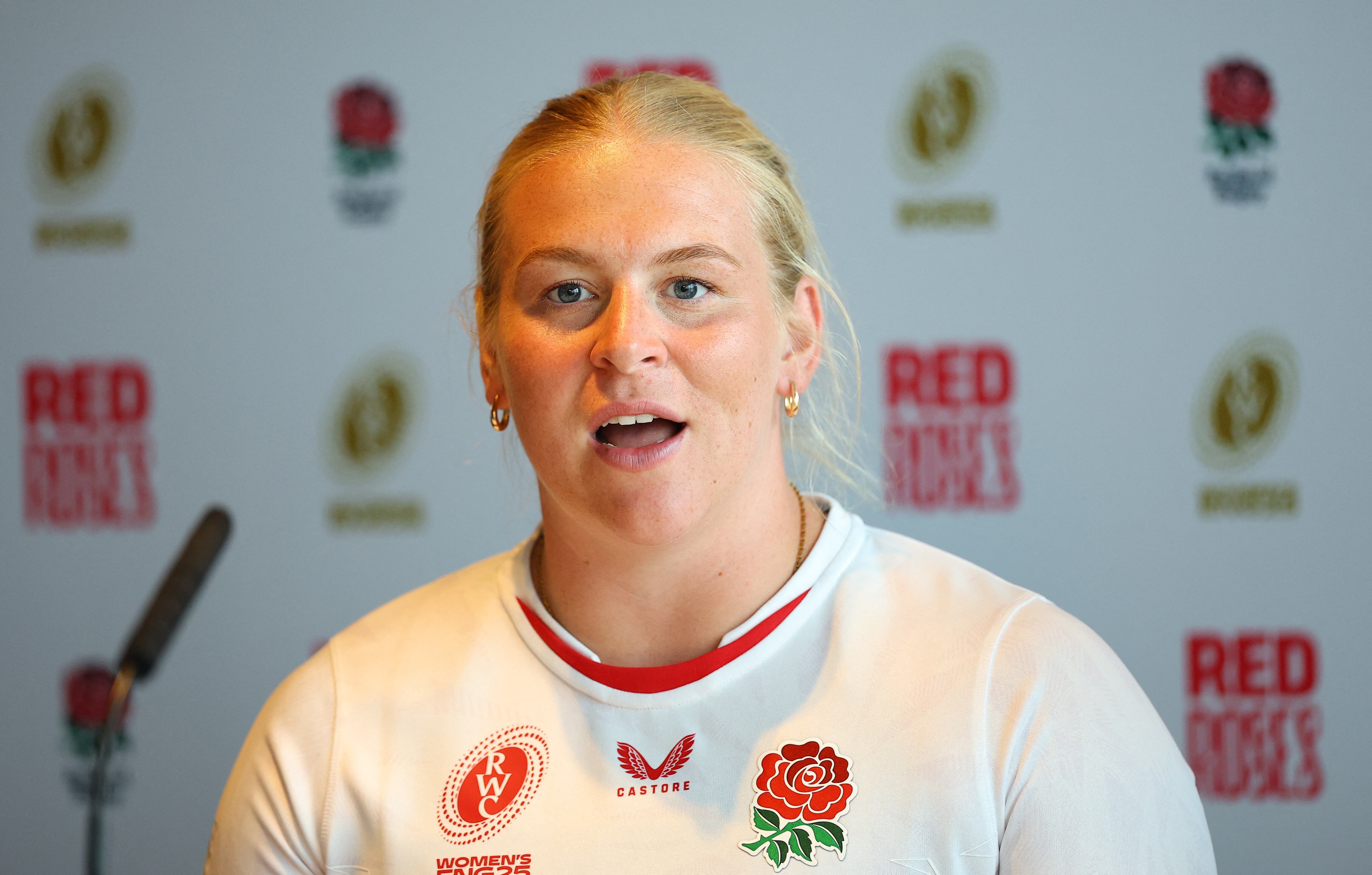 En 2023, Abi Burton fichó con Trailfinders Women y fue clave en la victoria de Inglaterra en el Seis Naciones, anotando tries en su regreso (Reuters/Andrew Boyers)