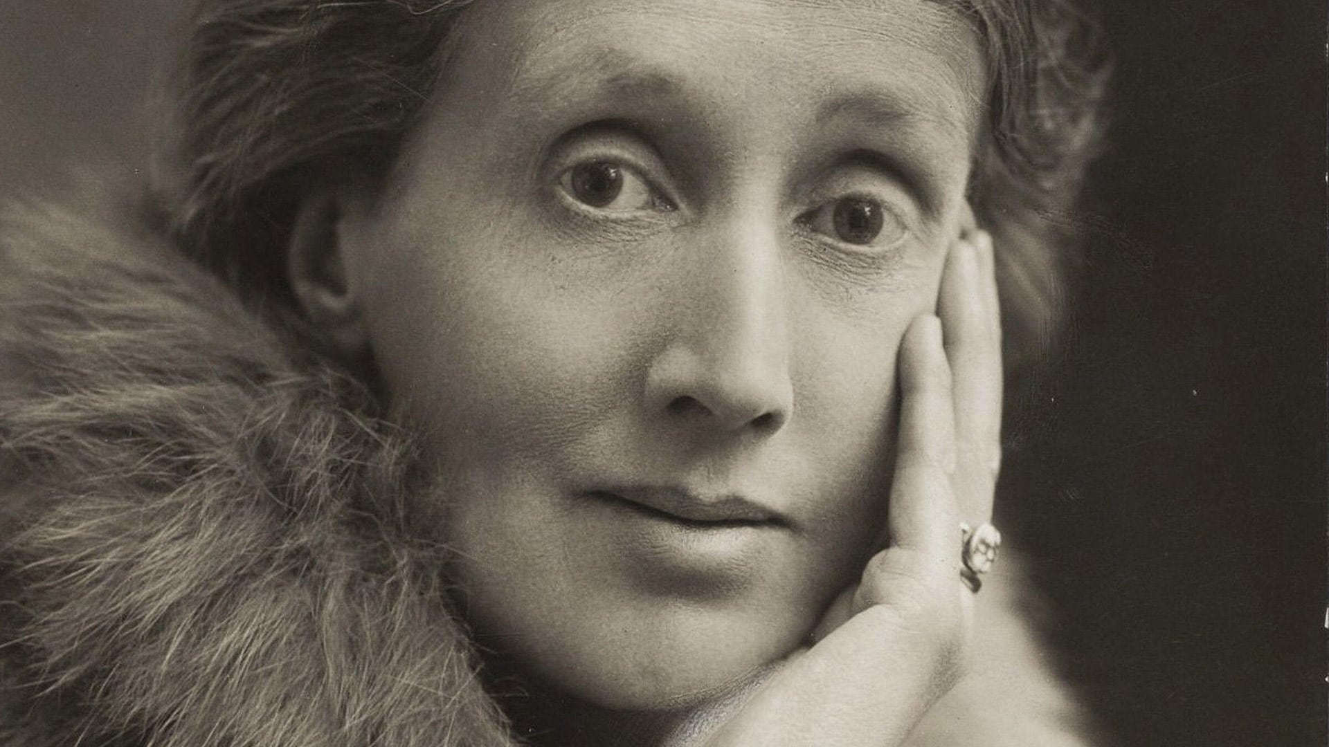 Amistad, crítica y rivalidad: así fue el verdadero vínculo entre las grandes escritoras de Inglaterra