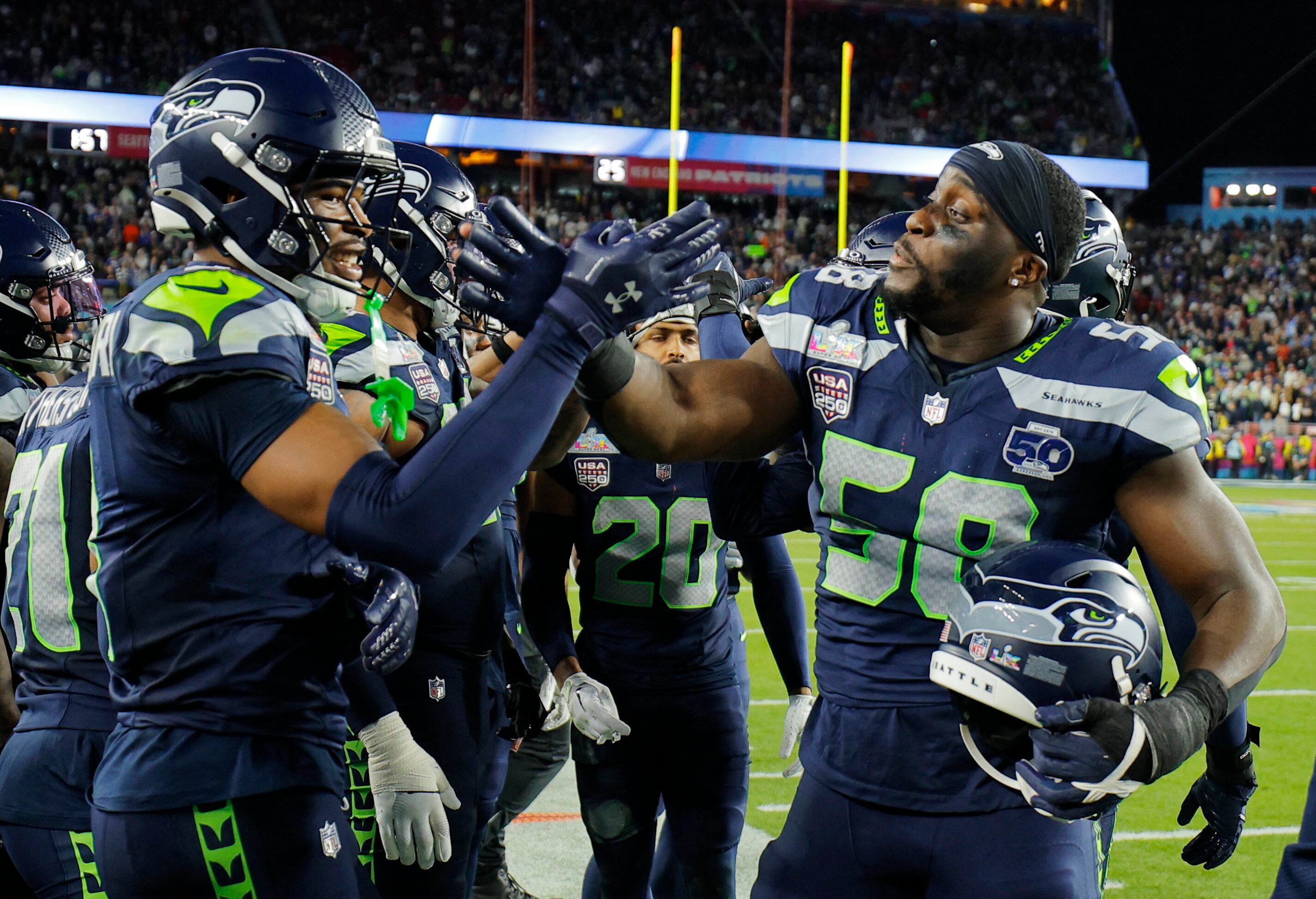 Los Seahawks festejan su merecido título (REUTERS/Mike Blake)