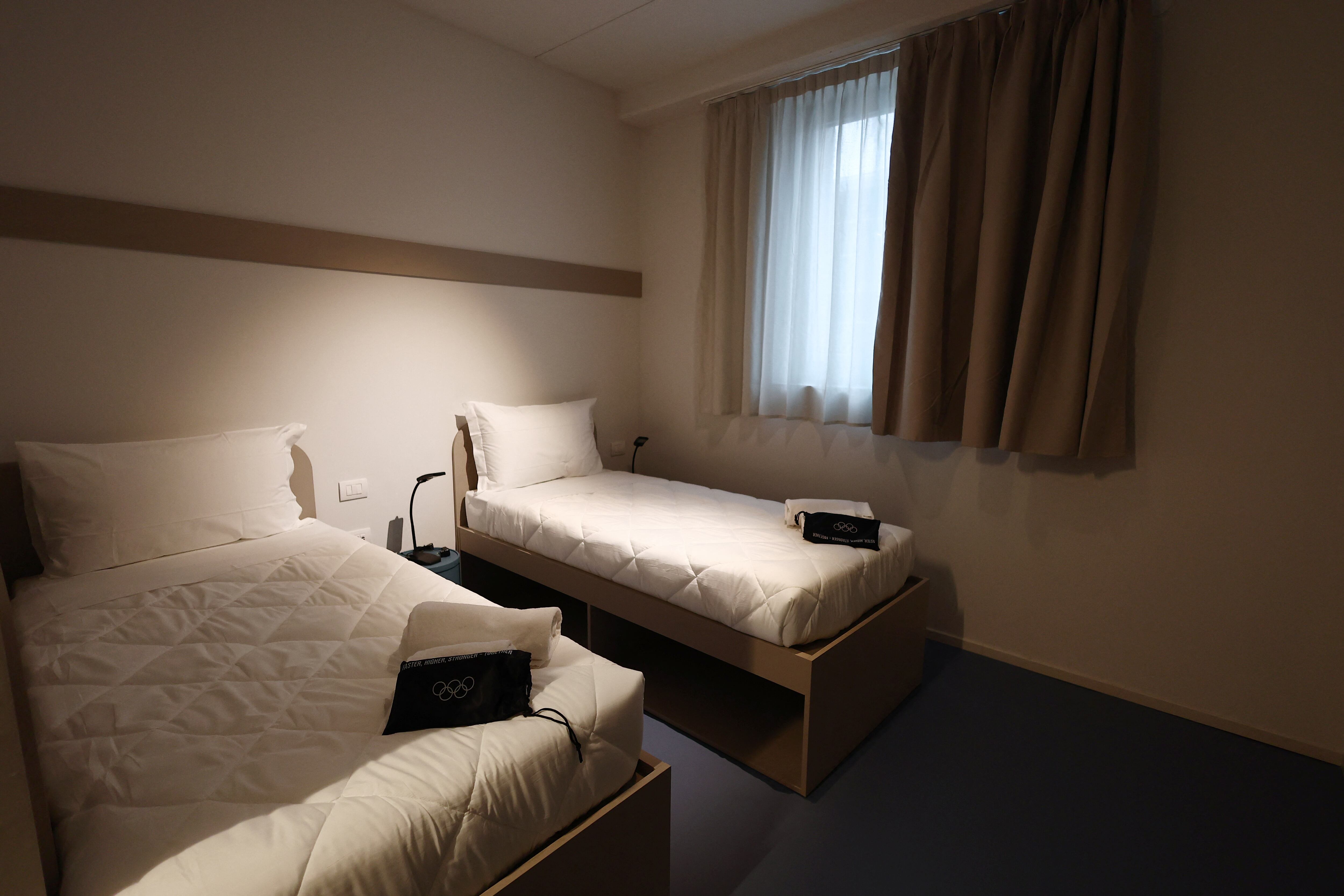 Un dormitorio en la Villa Olímpica de Mián (REUTERS/Yara Nardi)