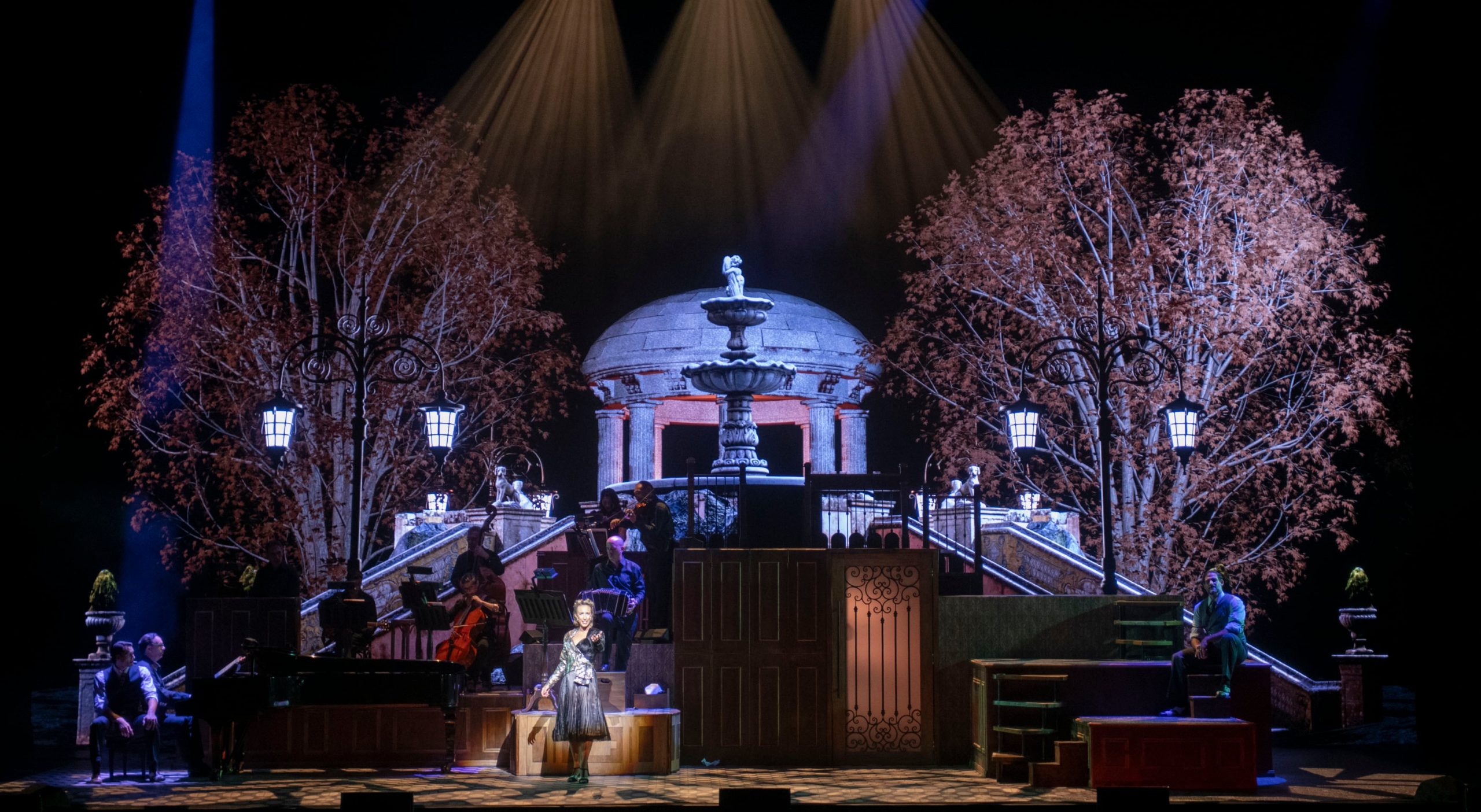 Astor, Piazzolla Eterno: los secretos la obra que brilla en el Colón y el desafío de reinventar el tango sin pedir permiso