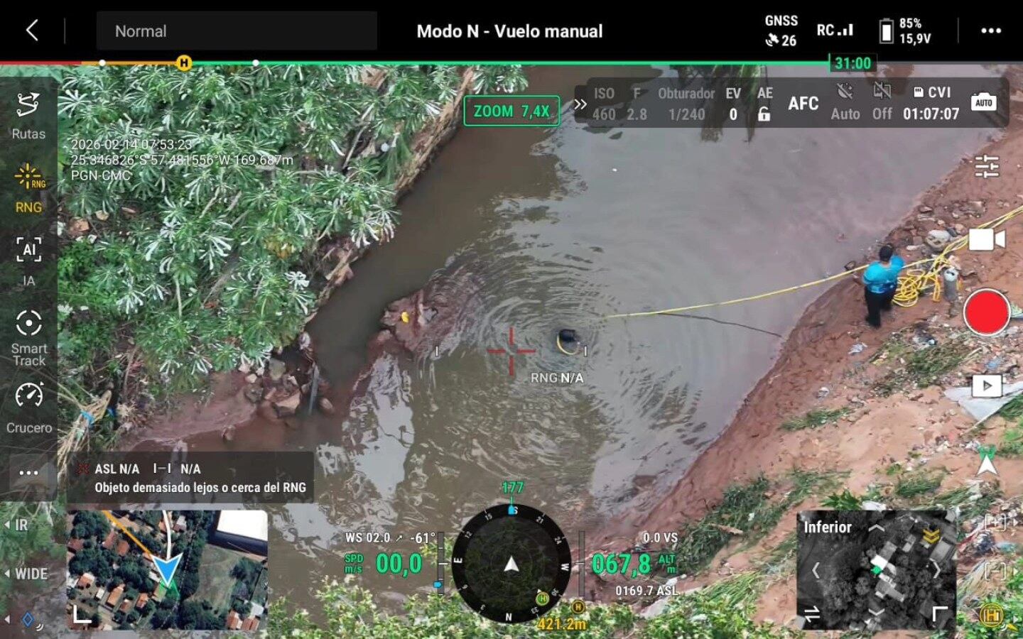 Así buscan al nene desaparecido en el arroyo (Ministerio de Defensa Nacional de Paraguay)