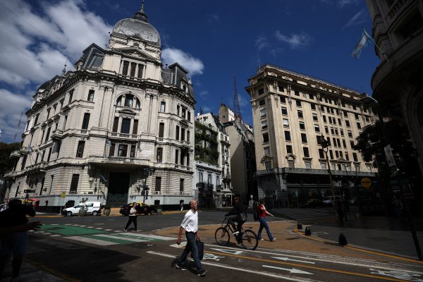 Calendario 2026: cuándo hay fin de semana largo en marzo y qué días caen los feriados