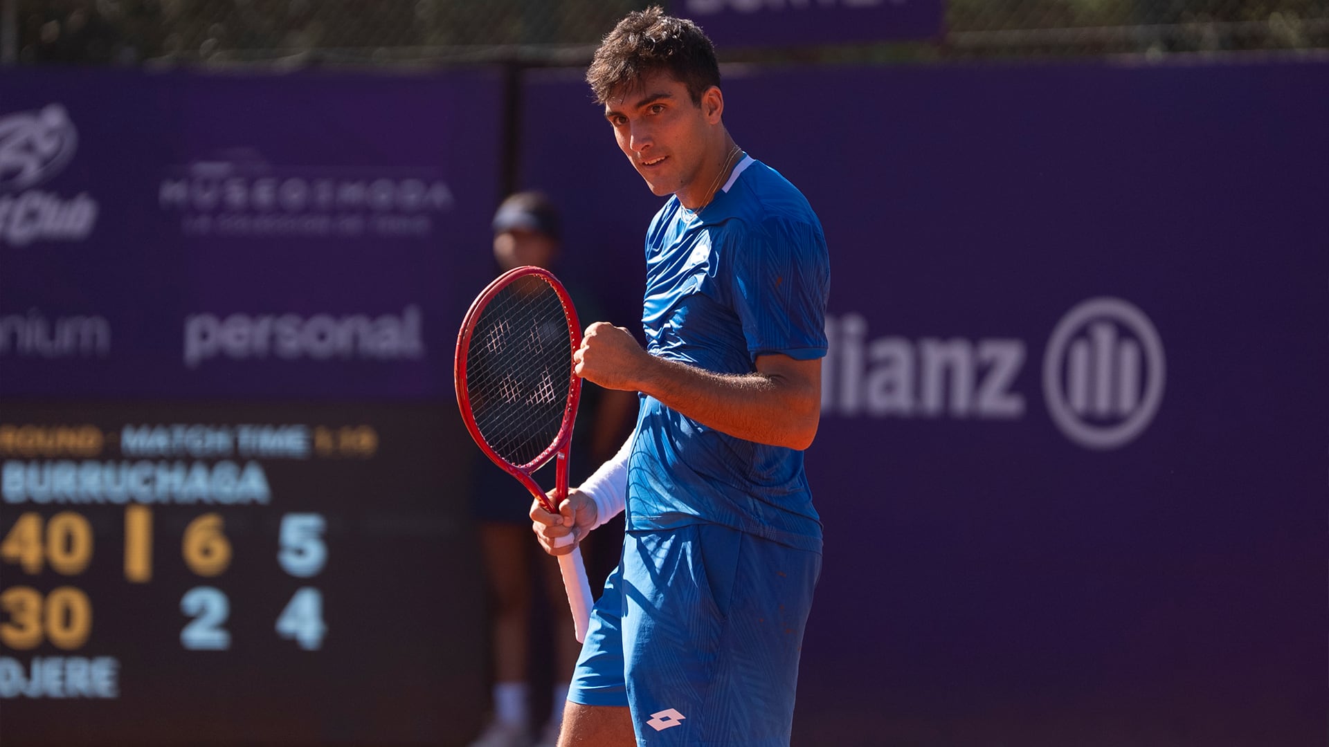 Román Burruchaga festeja en Buenos Aires: ganó en su debut en el Argentina Open y se metió por primera vez en el Top 100 del ranking mundial, 98° en el ranking en vivo.(Crédito: Prensa Argentina Open)