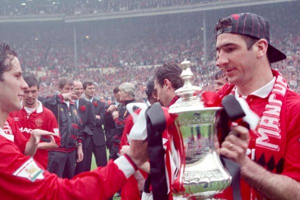 Cómo Manchester United logró convertirse en el primer equipo de fútbol líder de rankings musicales británicos con un sencillo propio