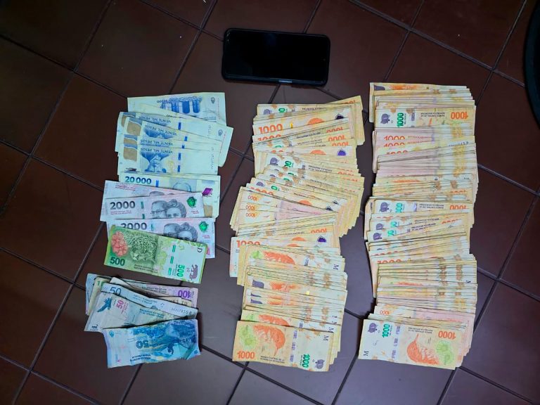 Córdoba: detuvieron a un hombre acusado de estafar a 20 personas con un viaje al Carnaval de Jujuy