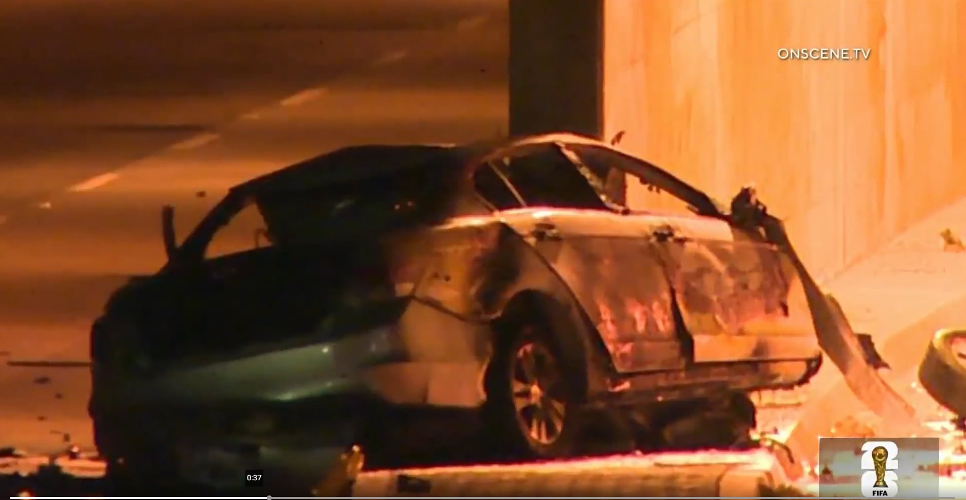 Un suceso fatal se registró cuando un vehículo colisionó en las proximidades de la terminal aérea de California, hecho que movilizó a cuerpos de emergencia y mantiene a las autoridades en labores de esclarecimiento. (Captura de pantalla Telemundo52)