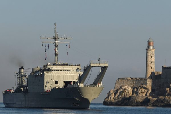 Cubanos en Estados Unidos aceleran envíos de ayuda a la isla pero piden a Donald Trump más restricciones a la dictadura