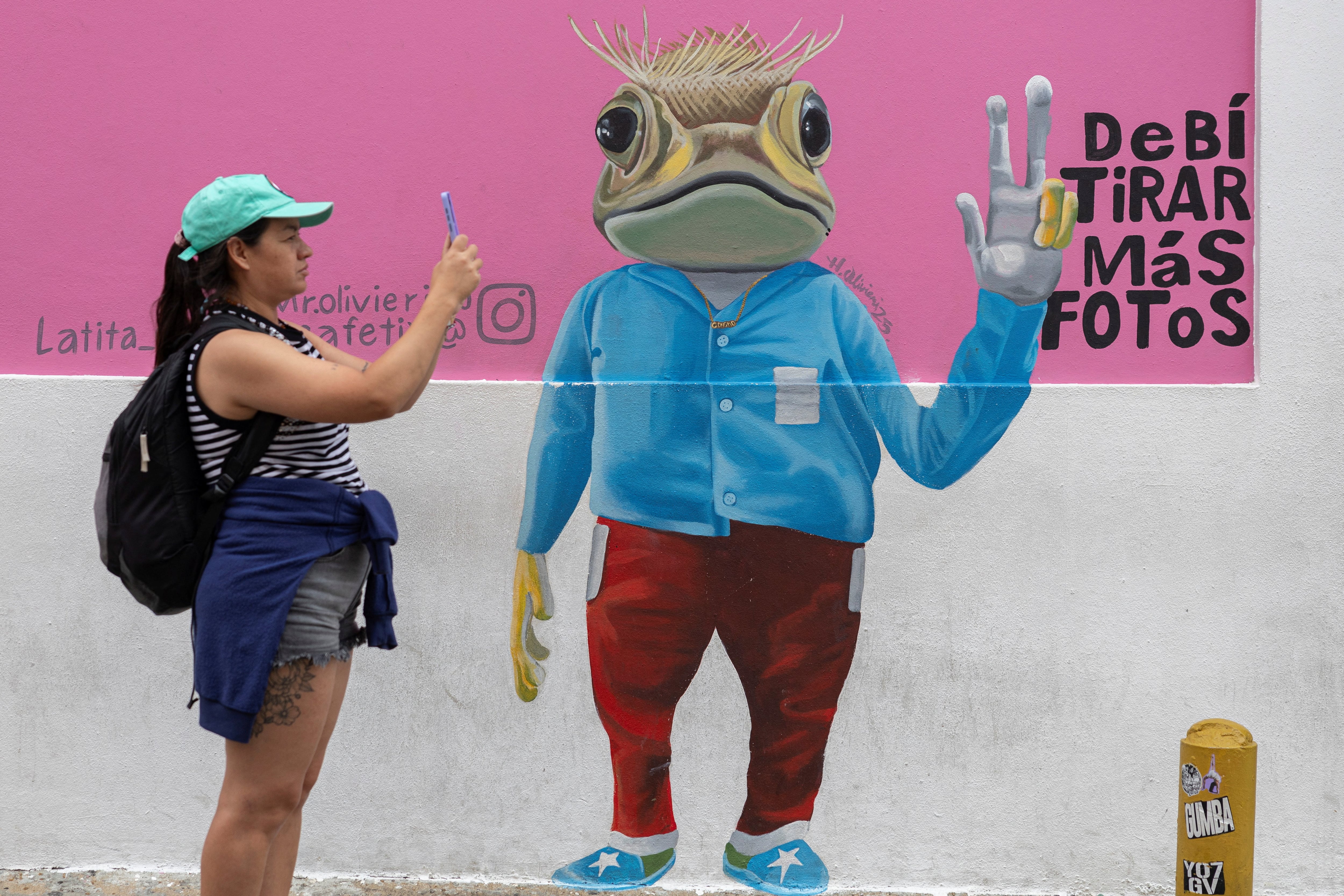 El sapo Concho es el personaje y símbolo central del sexto álbum de Bad Bunny, titulado DeBÍ TiRAR MáS FOToS /Archivo REUTERS/Ricardo Arduengo. 