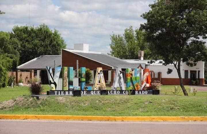 La víctima contó que se encontraba en la localidad por trabajo (Facebook: Tierras Santafesinas)