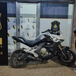 Detuvieron a tres hombres por amenazar a tiros una barbería de Florencio Varela